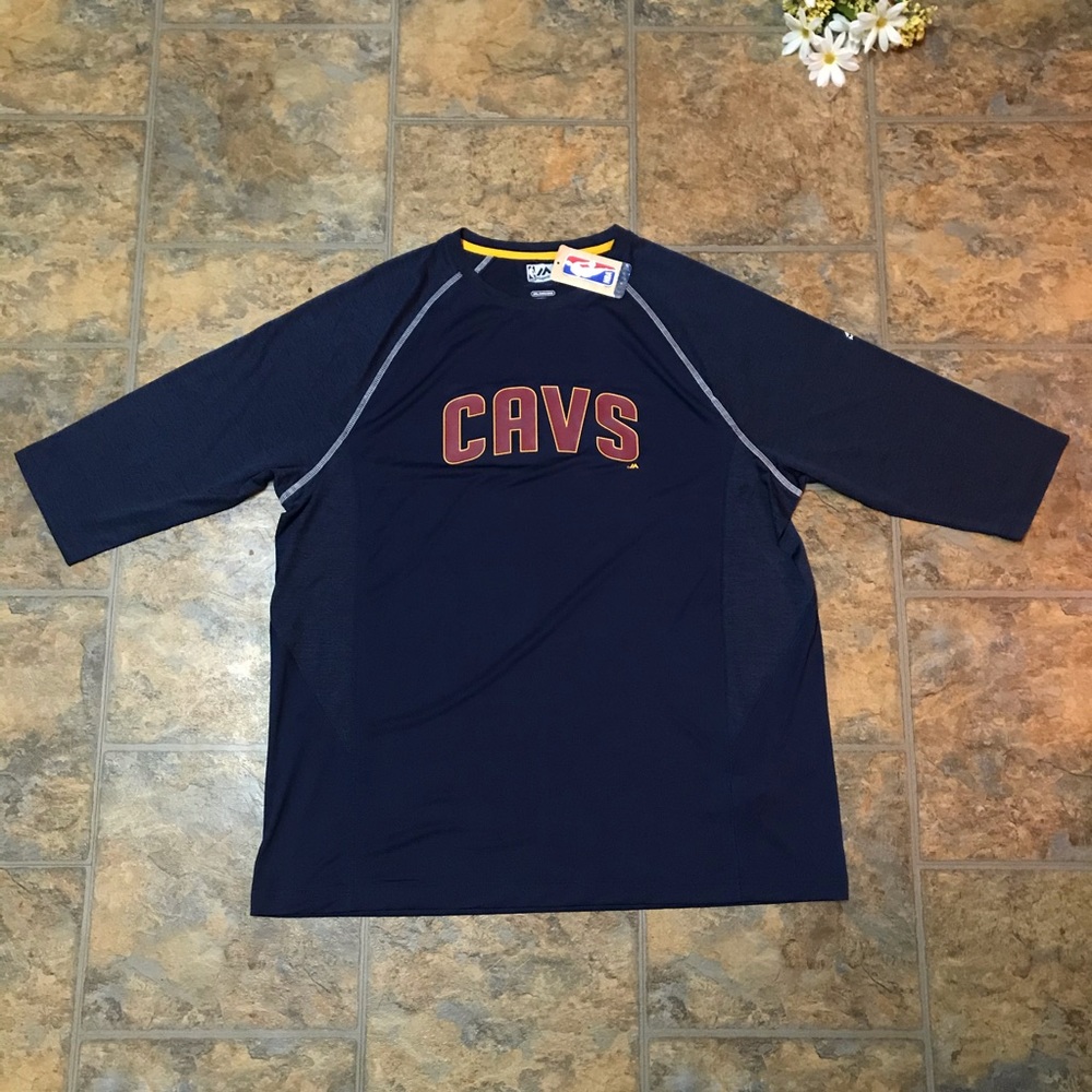 Cavaliers Athletic Shirt Mens 2XL NWT
